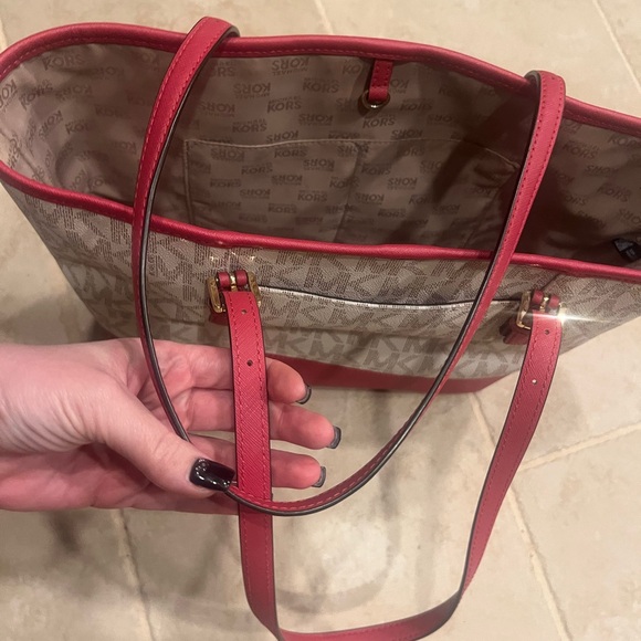 Pink Flower Vintage Michael Kors Purse - Picture 13 of 15